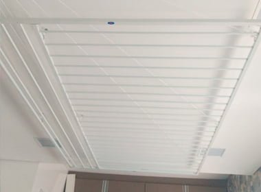 Varal de teto com manivela Alphaville